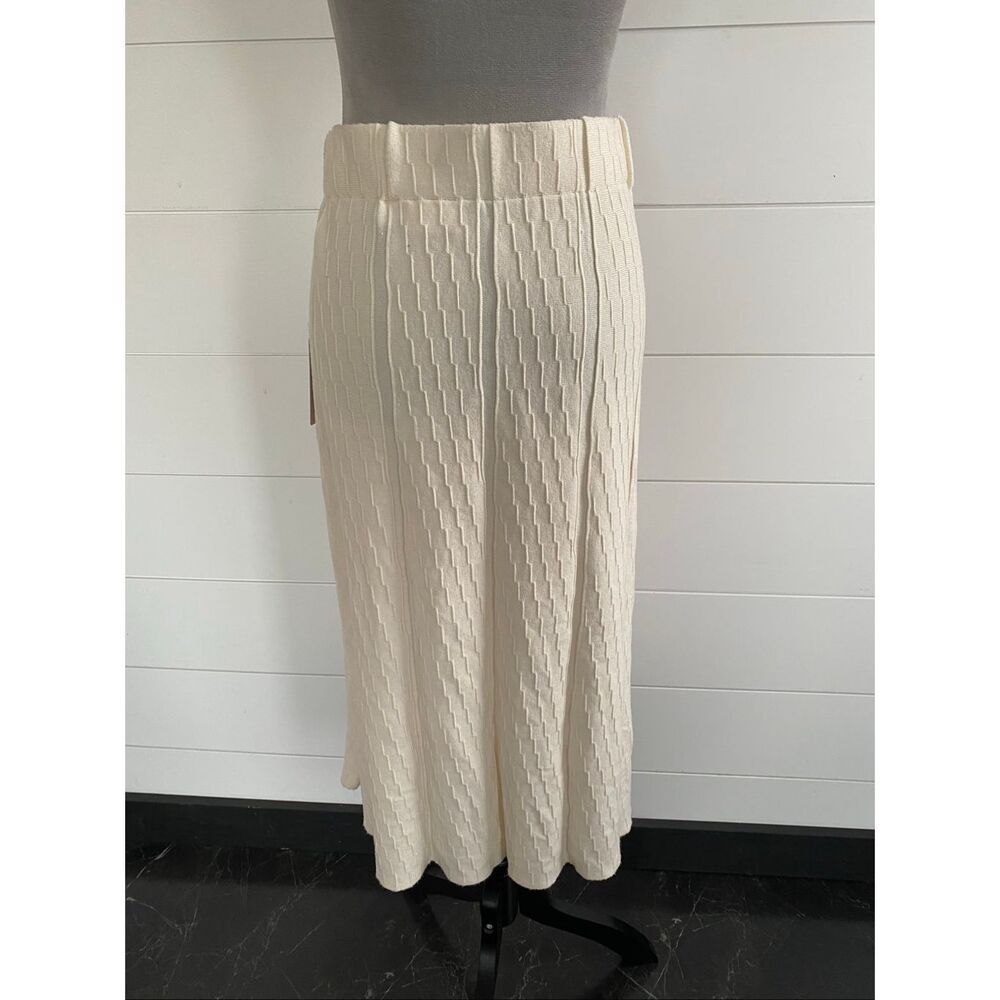 Cyrus Elegant Cream Knit Skirt A-Line Textured Midi Size M Off White NWT - Picture 6 of 10